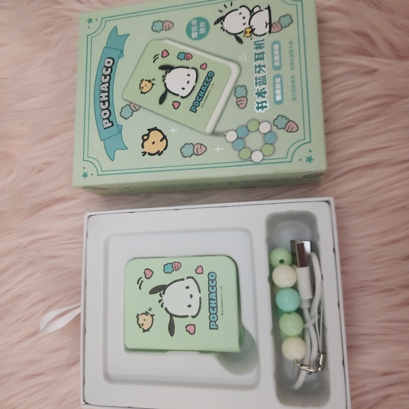 Kwaii Sanrio Pochacco Bluetooth earbuds earphones - Picture 2 of 2